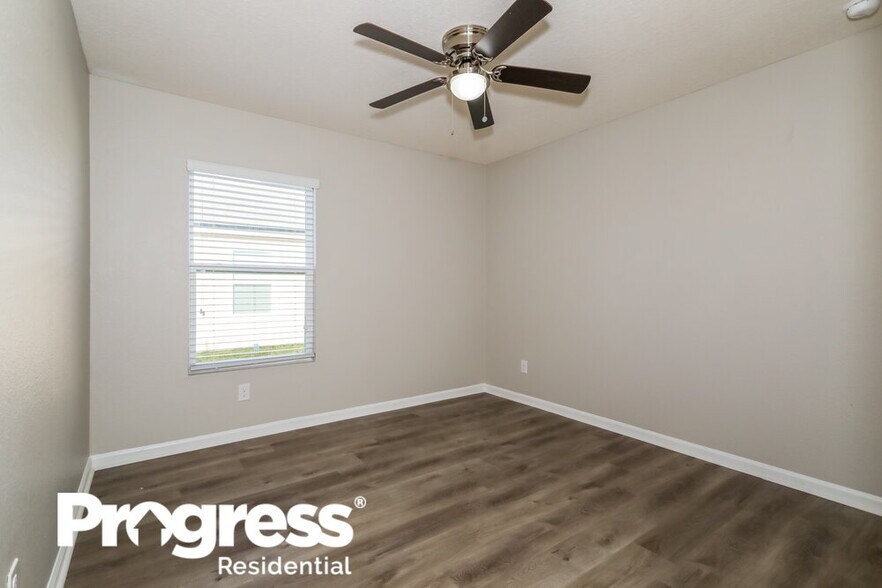 Building Photo - 3426 Canyon Falls Dr