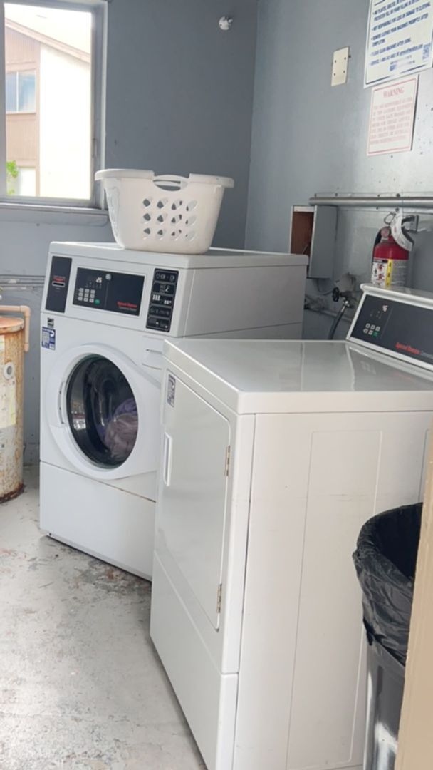 Building Photo - 2 Bedroom, 2 bathroom condo For Rent in Town N Country!