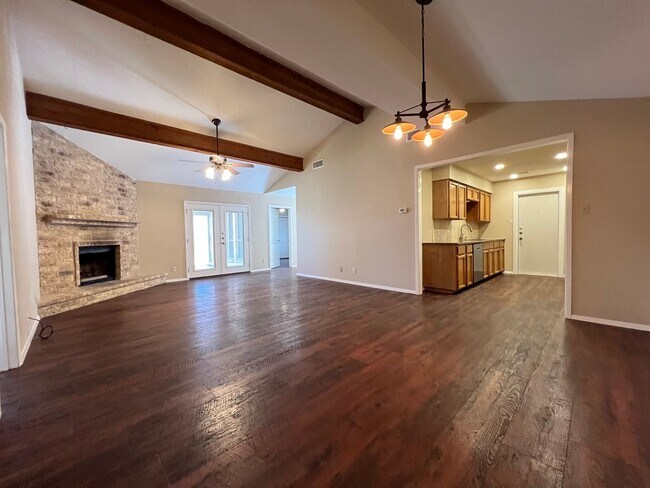 Building Photo - 5318 Crossridge Dr
