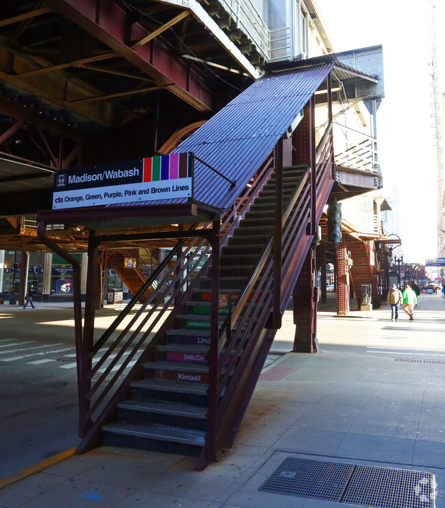 Building Photo - The Legacy at Millennium Park