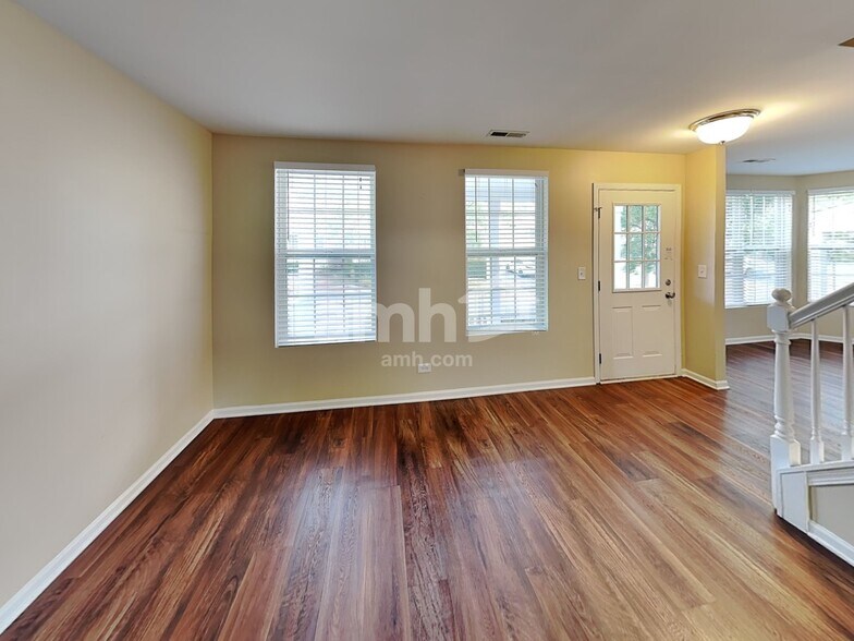 Building Photo - 1779 Shari Ln