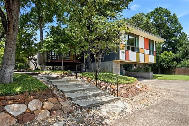 Building Photo - 1403 Kendolph Dr