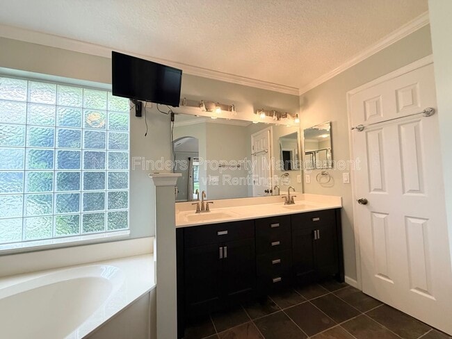 Building Photo - 1408 Tintern Ln