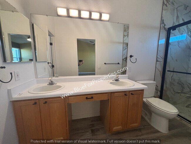 Building Photo - 2570 W Camino Del Grijalva