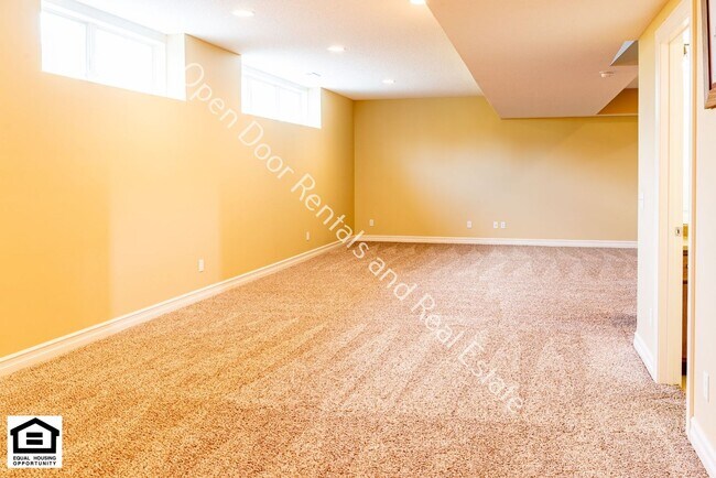 Building Photo - 13558 Paperbark Trail