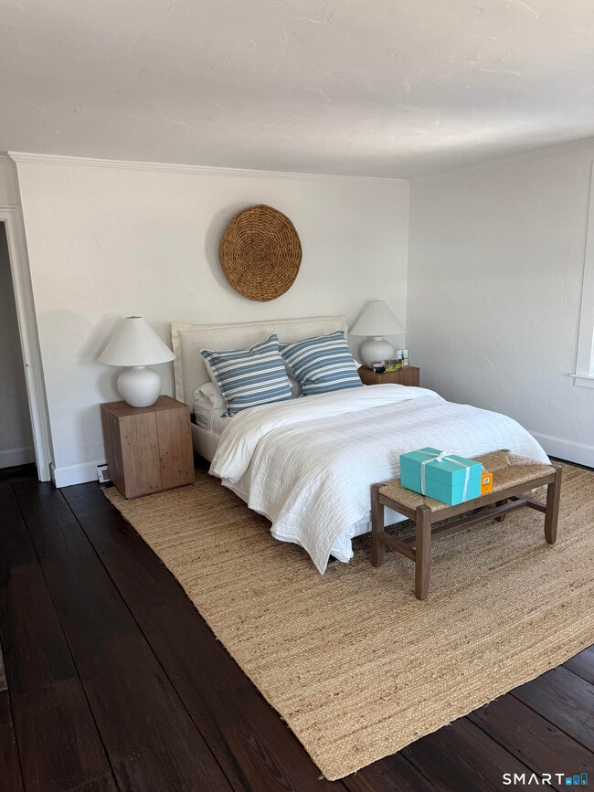 Building Photo - 450 Harbor Rd