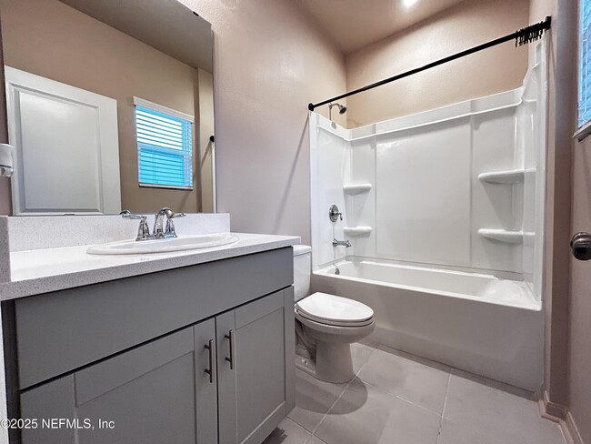 Building Photo - 379 Annies Pl