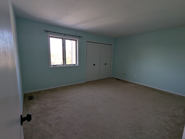 2nd Bedroom - 3229 Brookline Rd