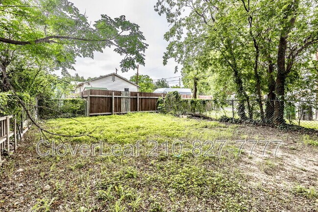 Building Photo - 631 Potomac St