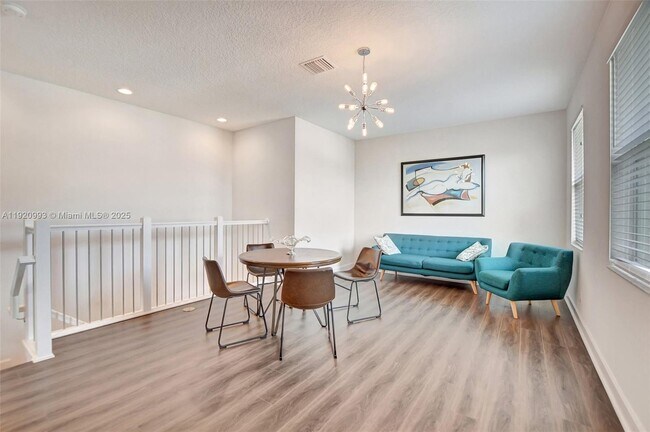 Building Photo - 6657 Quiet Wave Trl