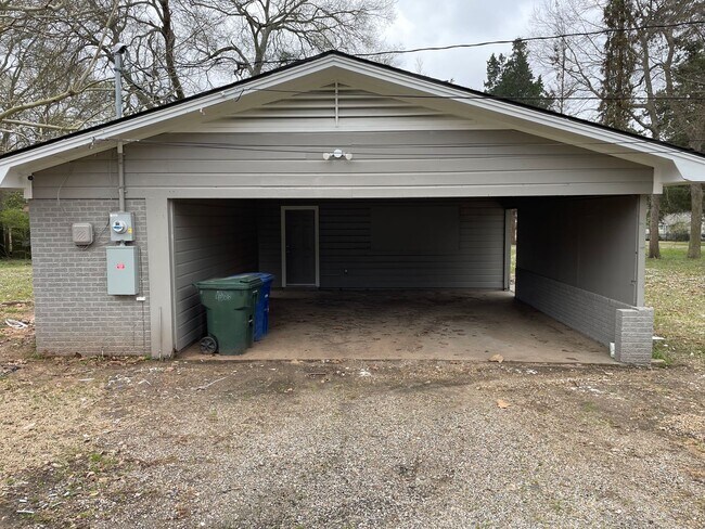 Building Photo - 4201 Lamar Ave