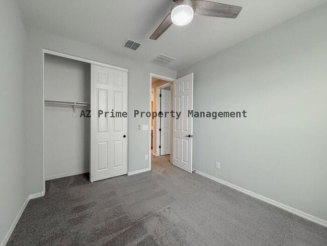 Building Photo - 19757 W Pinchot Dr