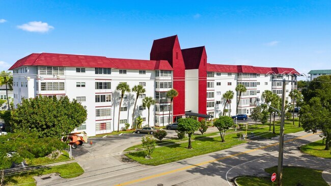 Building Photo - 4851 NW 21st St