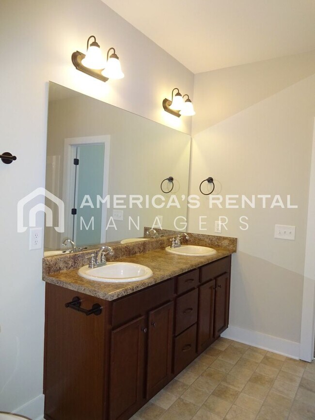 Building Photo - Home for rent in Calera, AL!  Available to view now!!!