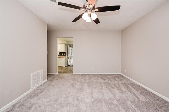 Building Photo - 8990 Sterling Ridge Ln