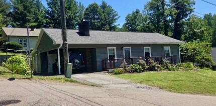 Building Photo - 420 Sunset Dr