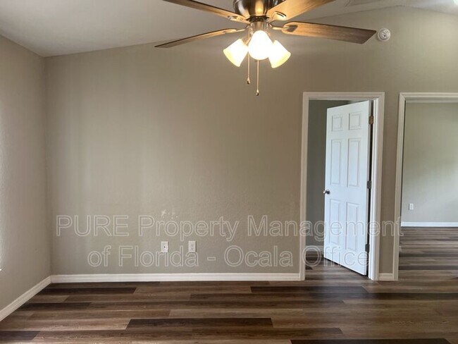 Building Photo - 4288 SW 140th Street Rd