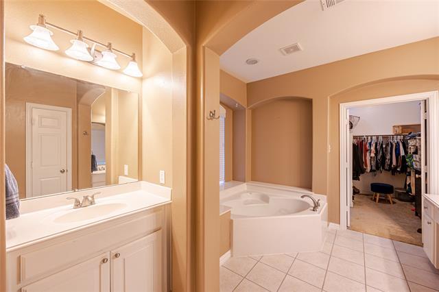 Building Photo - 4705 Virginia Woods Dr