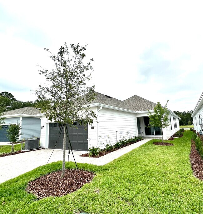 Building Photo - 207 Chalet Ct