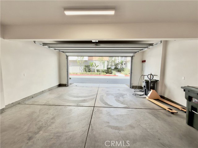 Building Photo - 977 E Mason Ln
