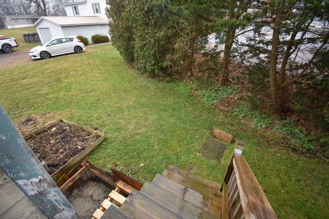 Building Photo - Spacious Three Bedroom House in Mill Hall!