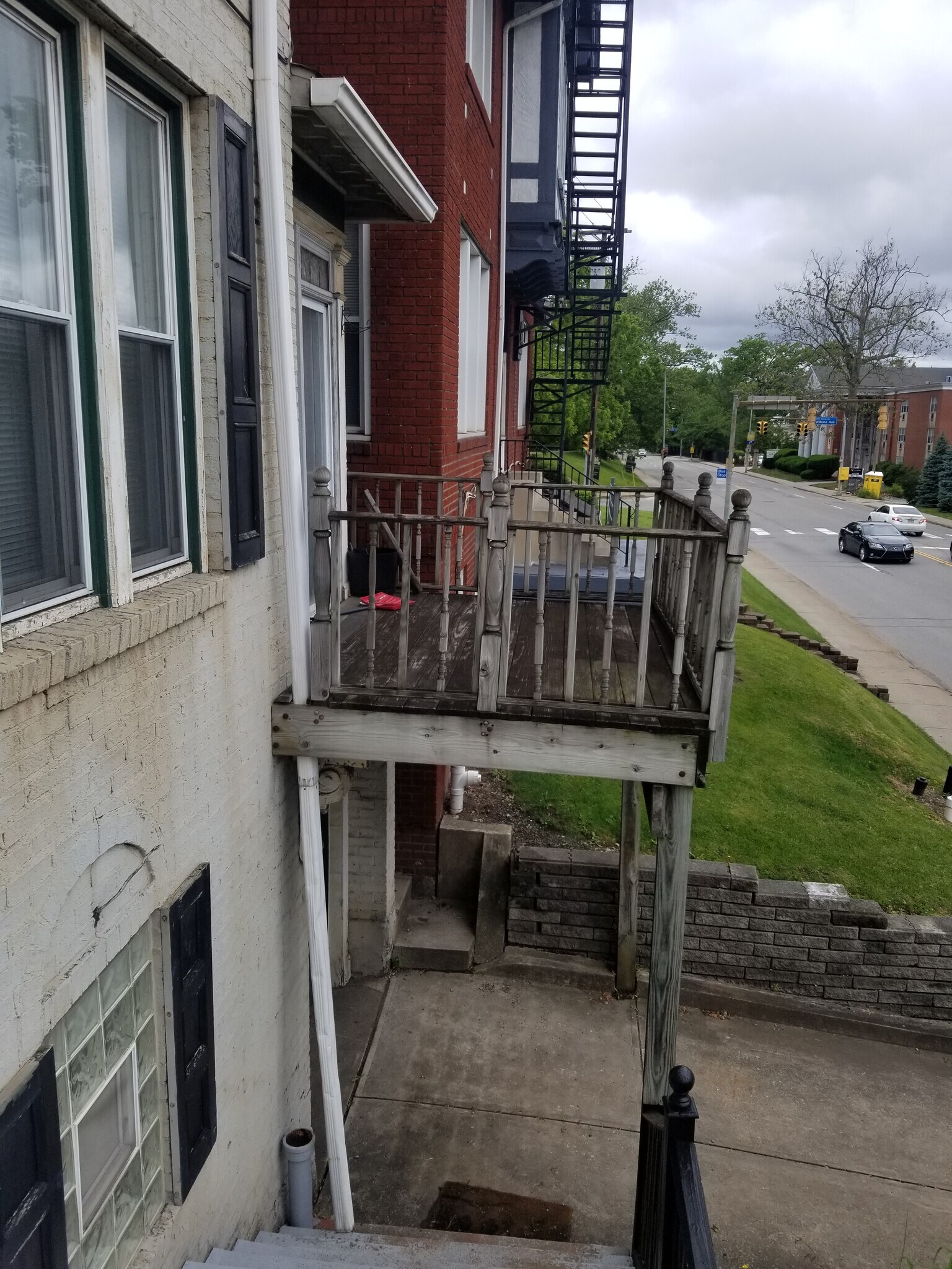 Building Photo - 5216 5th Ave