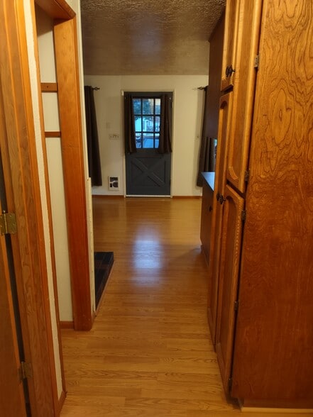 Building Photo - 30707 N Pl