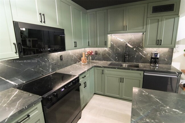 Building Photo - 6801 Indian Creek Dr