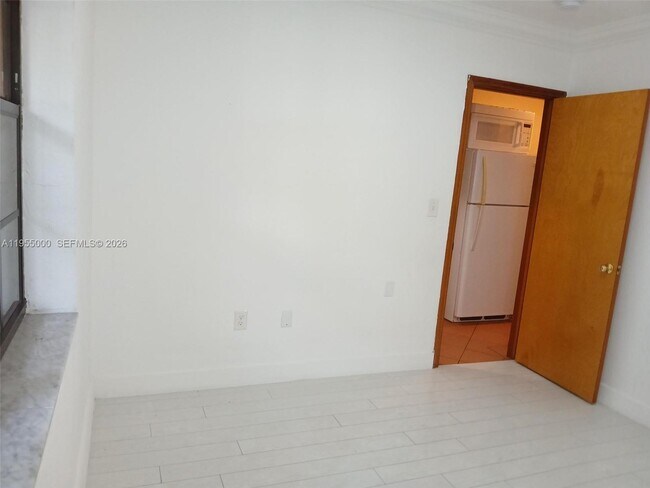 Building Photo - 3127 Coral Wy