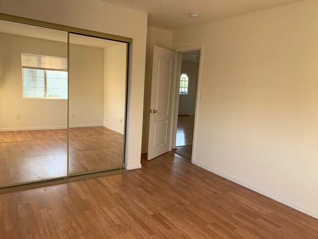 Building Photo - 4932 S Slauson Ave