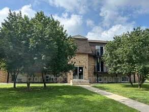 Building Photo - 418 Allan Ave