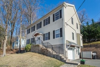 Building Photo - 78 Western Ave