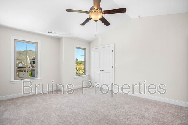 Building Photo - 4752 Willowstone Dr