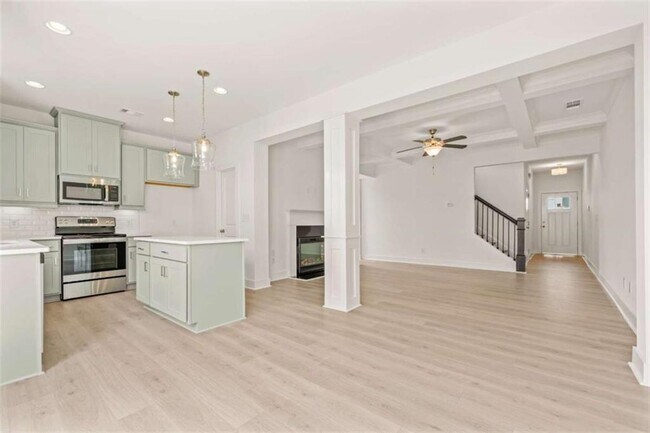 Building Photo - 206 Auburn Valley Wy