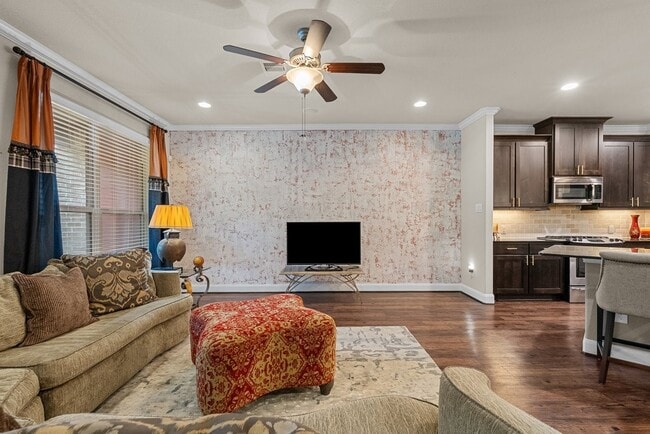 Building Photo - 416 Via Regatta Dr