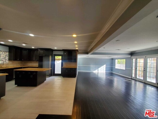 Building Photo - 19150 Topham St