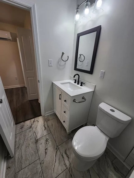 Building Photo - 503 Canal St