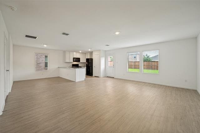Building Photo - 213 Adelina Dr