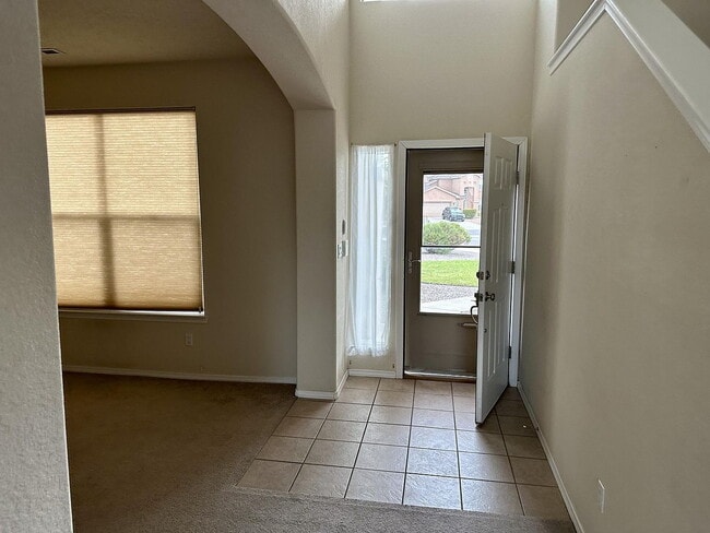 Building Photo - Single Family Home