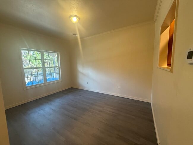 Building Photo - 11 Immokalee Dr