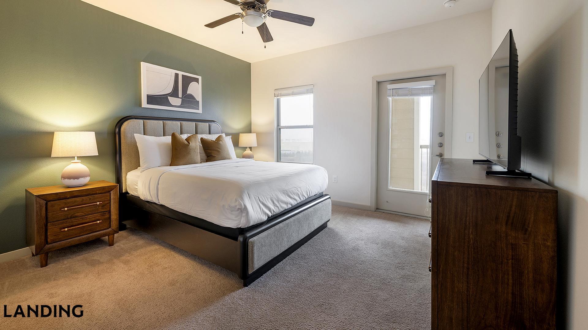 Building Photo - 2825 Main St