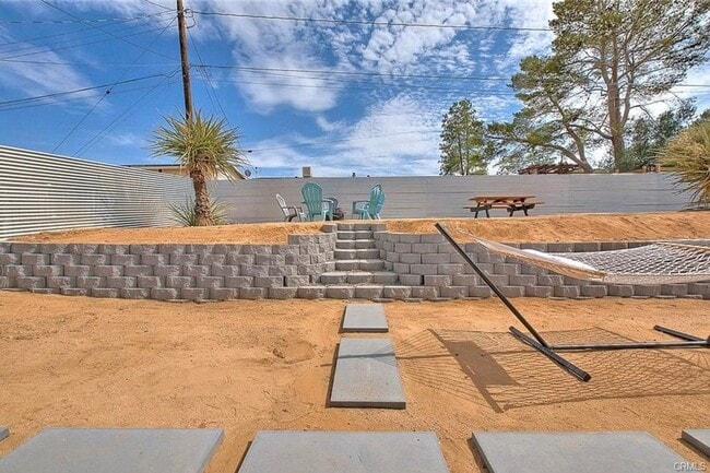 Building Photo - Fully Furnished Home in Joshua Tree