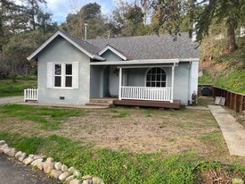 Building Photo - 225 Owl Ridge Way