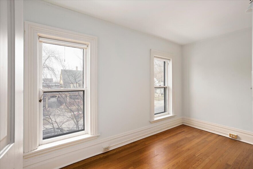 Building Photo - 246 Prospect Ave NE