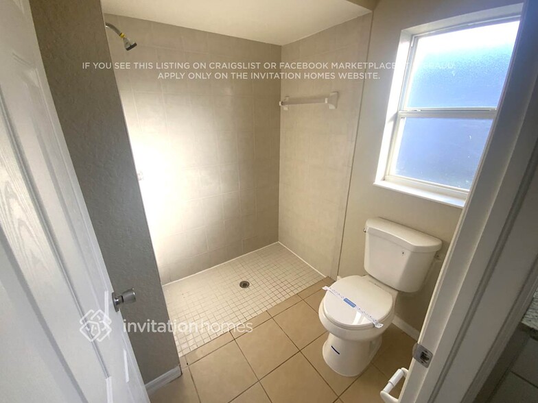 Building Photo - 2671 Escambia Cir