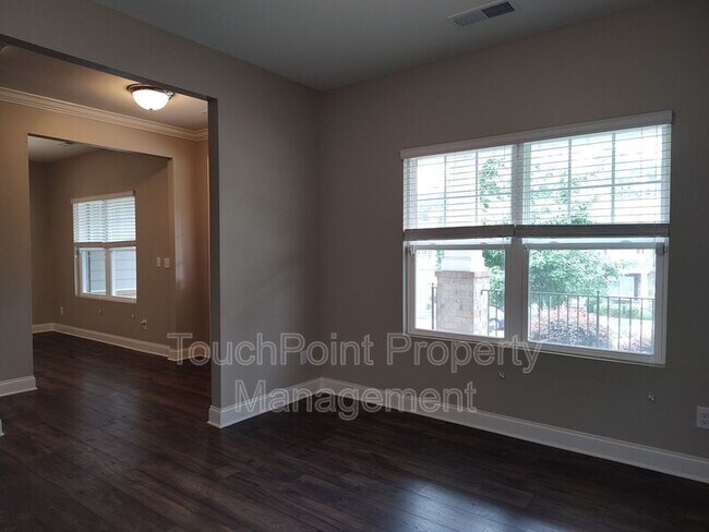 Building Photo - 9415 Segundo Ln
