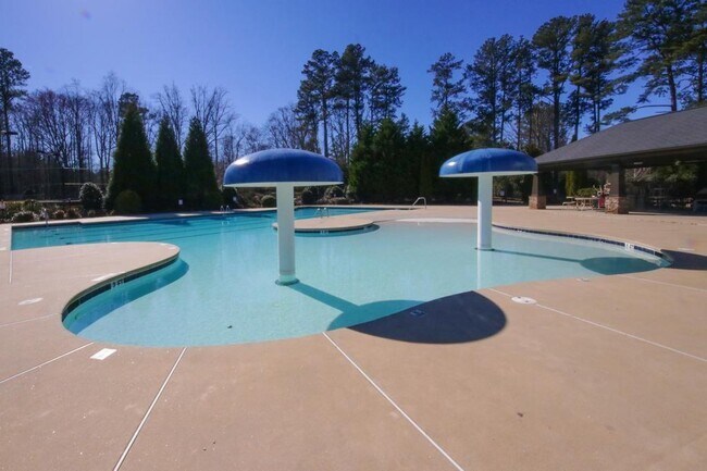 Building Photo - 3415 Pointe Vecchio Cir