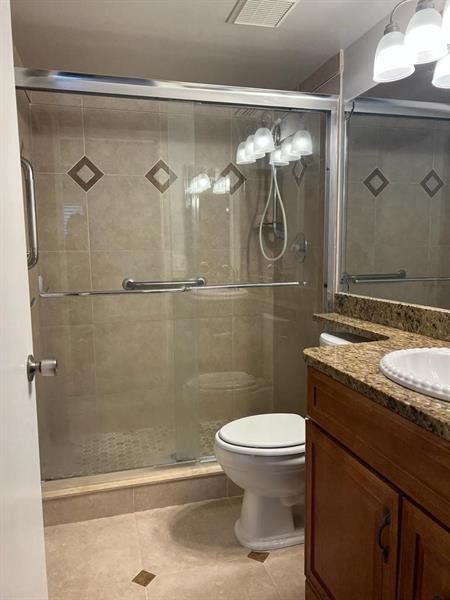 Building Photo - 2502 SE Anchorage Cove