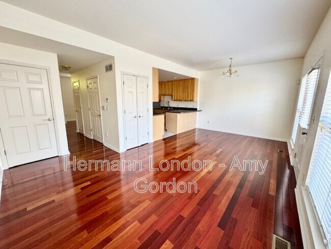 Building Photo - 4159 McPherson Ave
