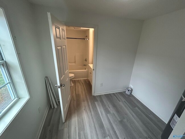 Building Photo - 2910 2nd Ave NW